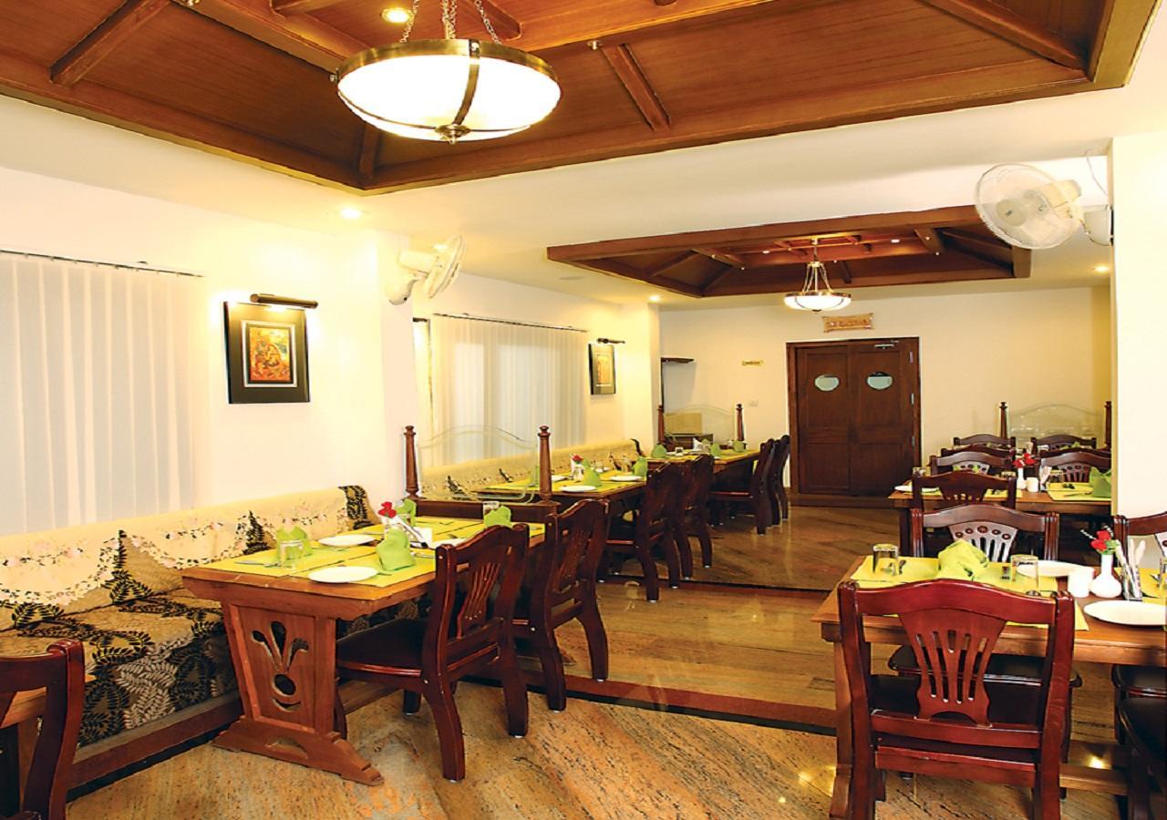 Grand Thekkady Hotel Kumily Luaran gambar