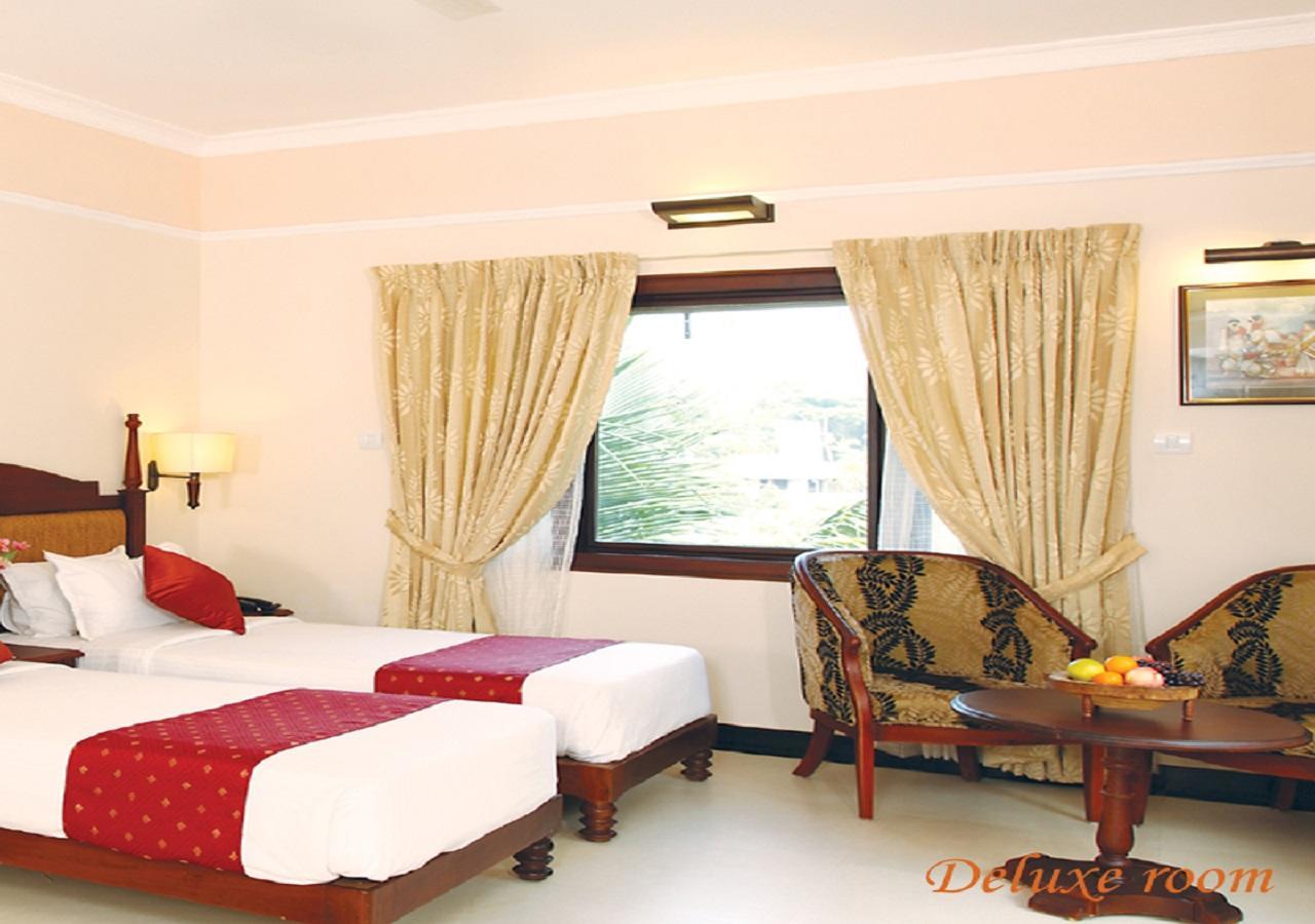 Grand Thekkady Hotel Kumily Luaran gambar